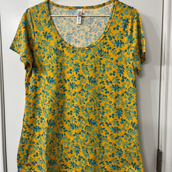 Women’s Lularoe Lot of Six Shirts Tops Size XS - Picture 7 of 7